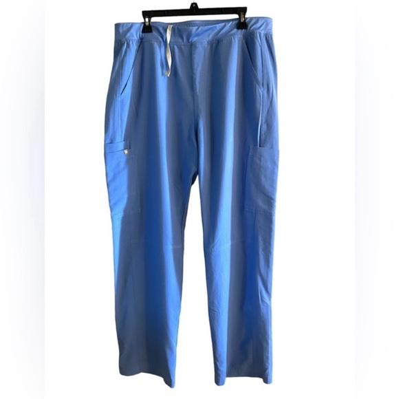 Figs sky blue cargo style scrubs size XXL - Picture 1 of 6